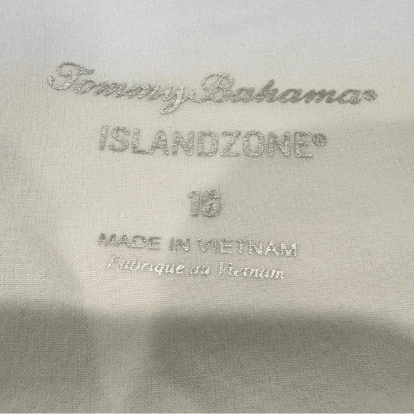 Tommy Bahama Women's White Shorts - Picture 4 of 4